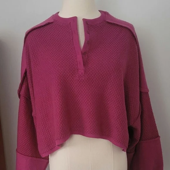 Urban Outfitters Pink Off-the-Shoulder Sweater - Picture 3 of 4